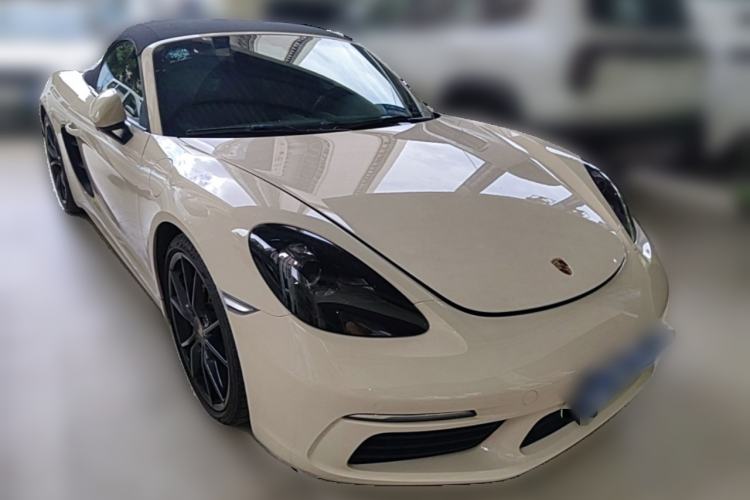 Used Porsche 718 2018 Boxster 2.0T Front Right 45 Deg