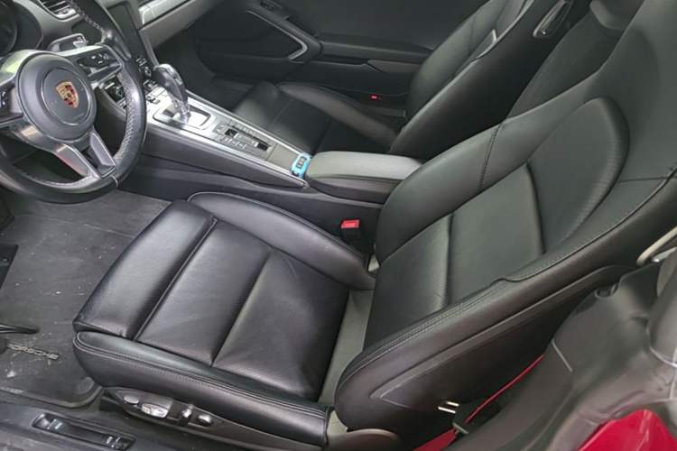 Used Porsche 718 2018 Boxster 2.0T Left Rear Seat