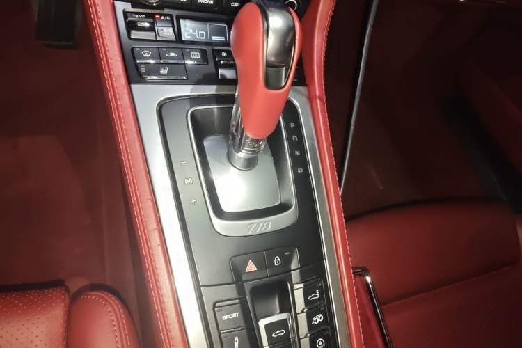Used Porsche 718 2018 Boxster 2.0T Gear Lever