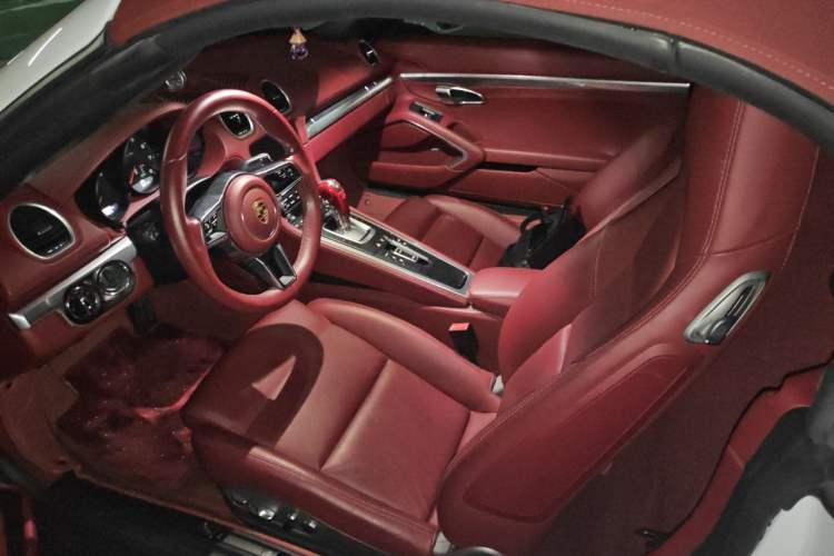 Used Porsche 718 2018 Boxster 2.0T Left Front Seat