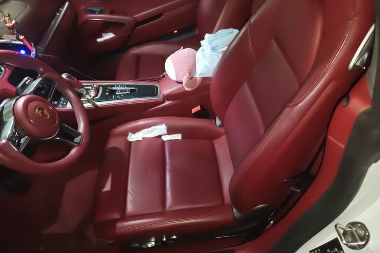 Used Porsche 718 2018 Boxster 2.0T Left Front Seat
