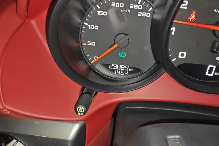 Used Porsche 718 2018 Boxster 2.0T Odometer Close Up