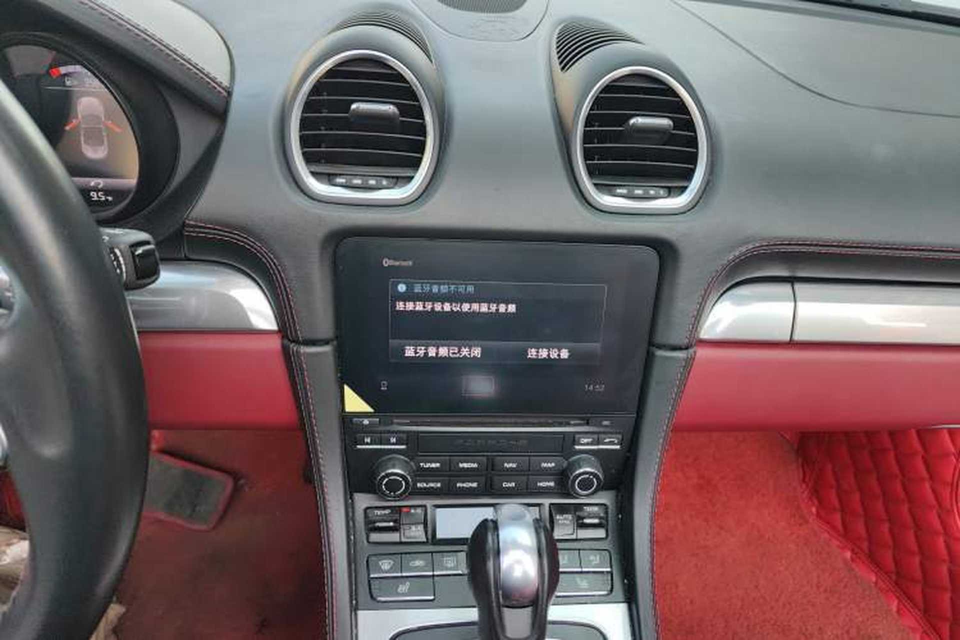 Used Porsche 718 2018 Boxster 2.0T Audio And AC Panel