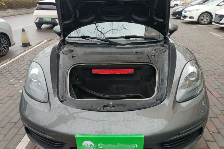 Used Porsche 718 2018 Cayman 2.0T Engine Bay