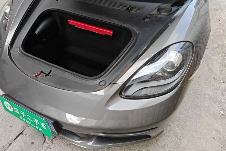Used Porsche 718 2018 Cayman 2.0T Engine Bay Left