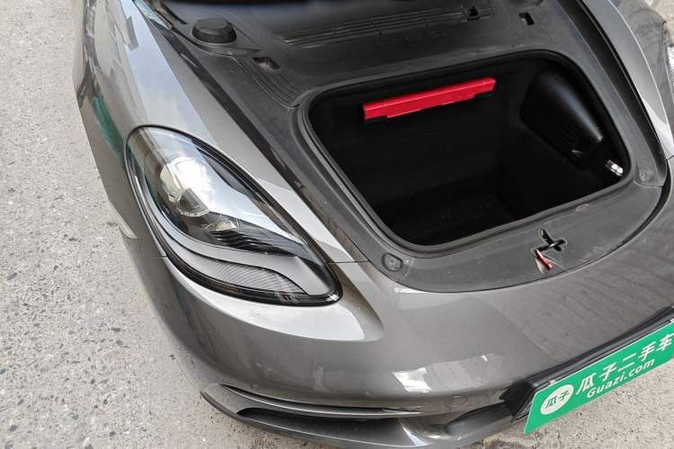 Used Porsche 718 2018 Cayman 2.0T Engine Bay Right