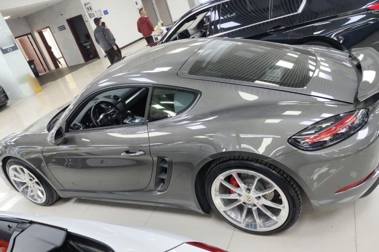 Used Porsche 718 2018 Cayman 2.0T Exterior 3