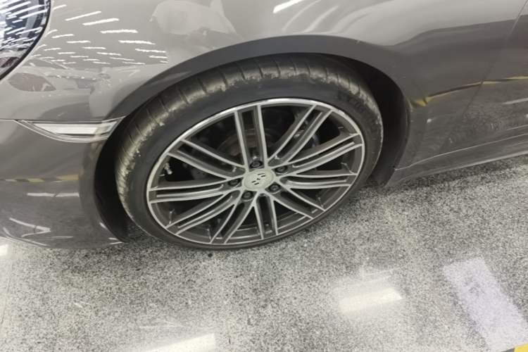 Used Porsche 718 2018 Boxster 2.0T Exterior 4