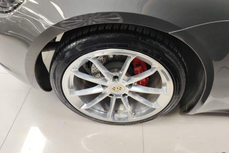 Used Porsche 718 2018 Cayman 2.0T Exterior 8