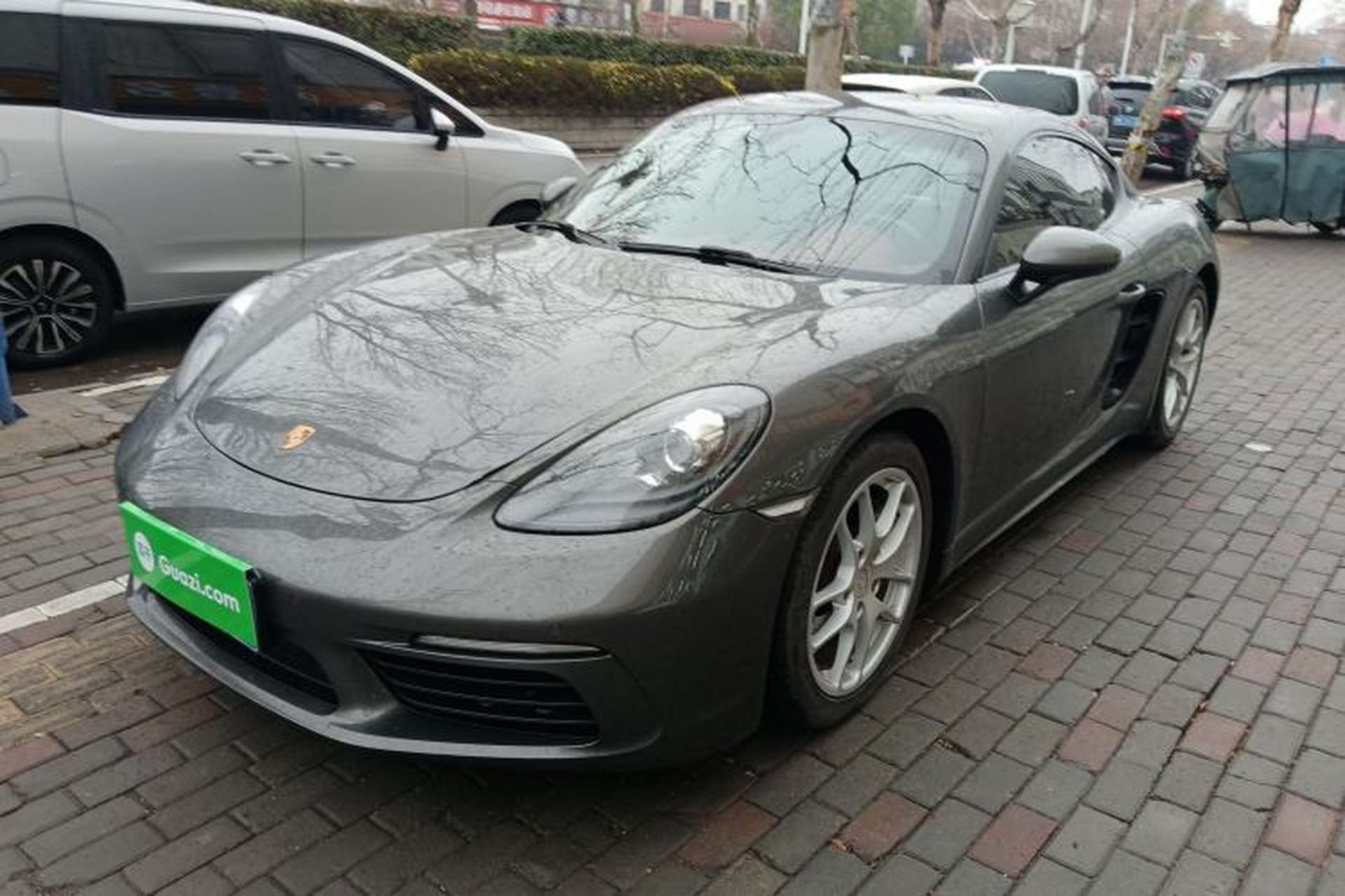 Used Porsche 718 2018 Cayman 2.0T Front Left 45 Deg