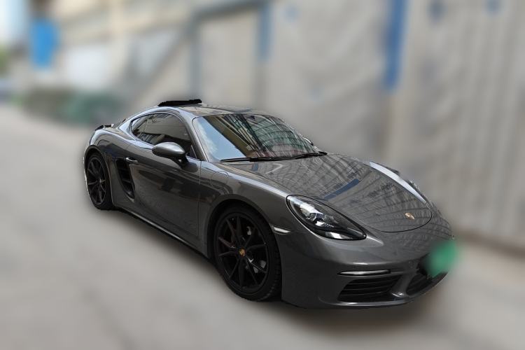 Used Porsche 718 2018 Cayman 2.0T Front Right 45 Deg