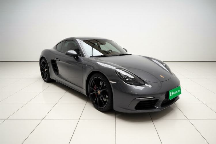 Used Porsche 718 2018 Cayman 2.0T Front Right 45 Deg