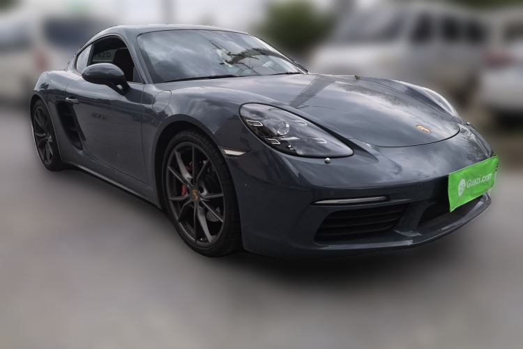 Used Porsche 718 2018 Cayman 2.0T Front Right 45 Deg