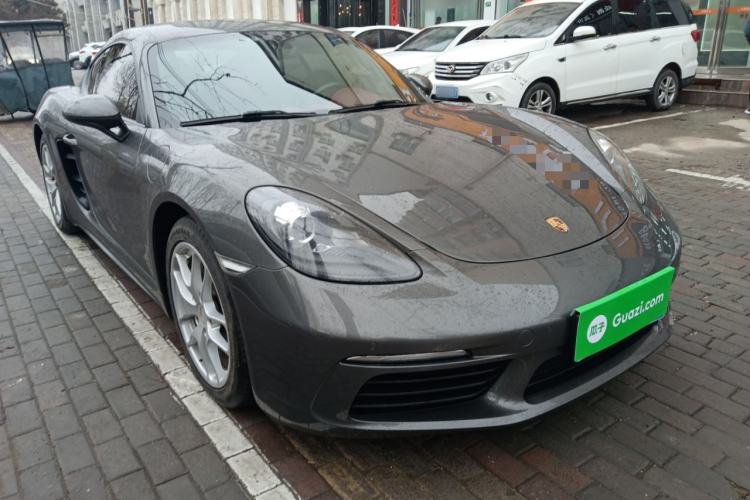 Used Porsche 718 2018 Cayman 2.0T Front Right 45 Deg