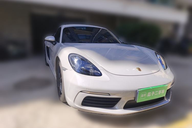 Used Porsche 718 2018 Cayman 2.0T Front Right 45 Deg