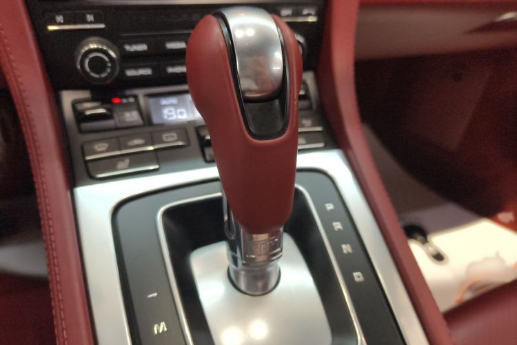Used Porsche 718 2018 Boxster 2.0T Gear Lever