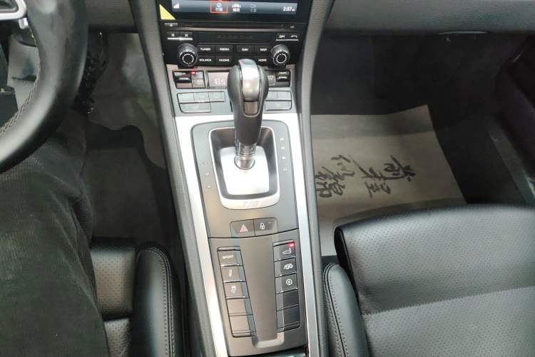 Used Porsche 718 2018 Cayman 2.0T Gear Lever