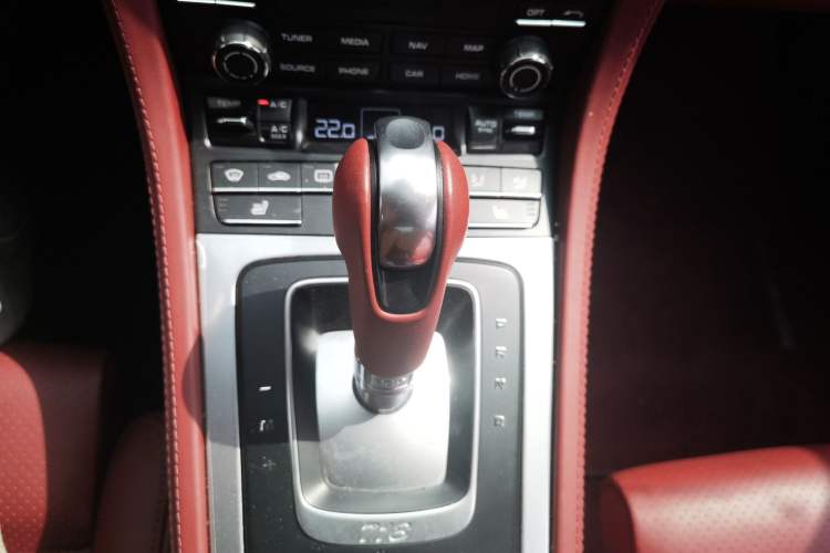 Used Porsche 718 2018 Cayman 2.0T Gear Lever