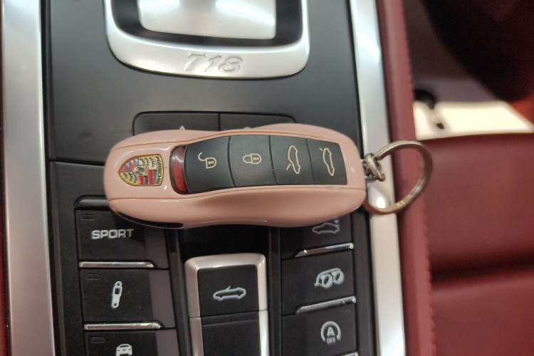 Used Porsche 718 2018 Boxster 2.0T Interior 1