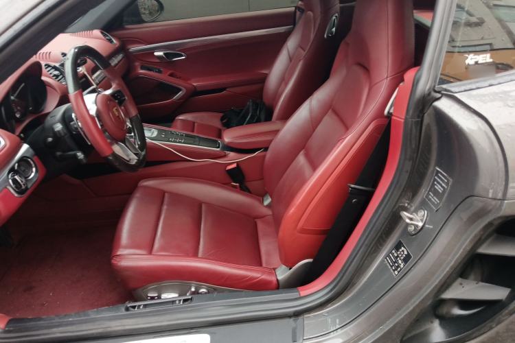 Used Porsche 718 2018 Cayman 2.0T Left Rear Seat