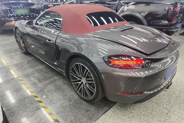 Used Porsche 718 2018 Boxster 2.0T Rear Left 45 Deg