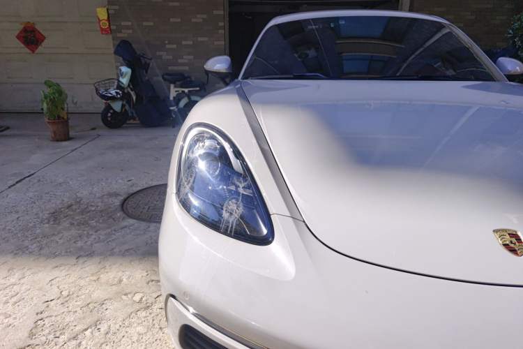 Used Porsche 718 2018 Cayman 2.0T Right Front Headlight