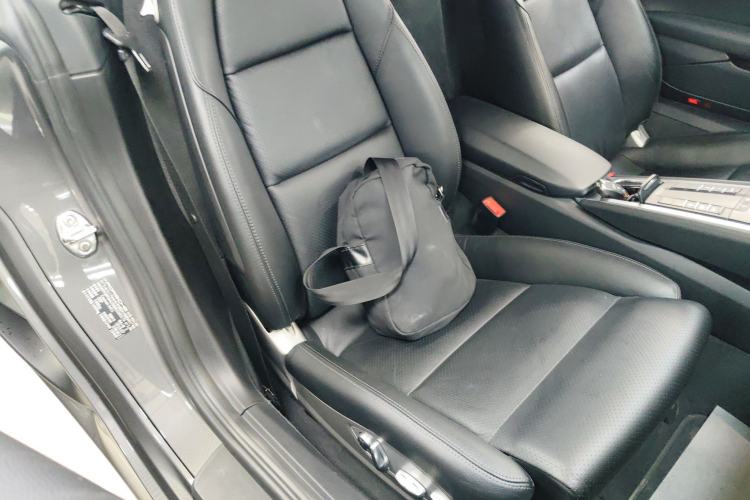 Used Porsche 718 2018 Cayman 2.0T Right Front Seat