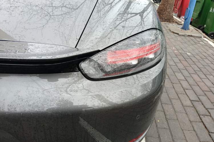 Used Porsche 718 2018 Cayman 2.0T Right Rear Taillight