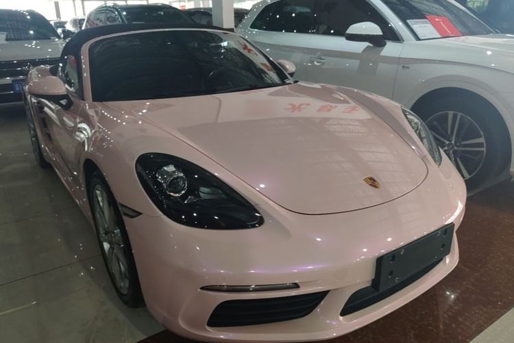 Used Porsche 718 2018 Boxster 2.0T Front Right 45 Deg