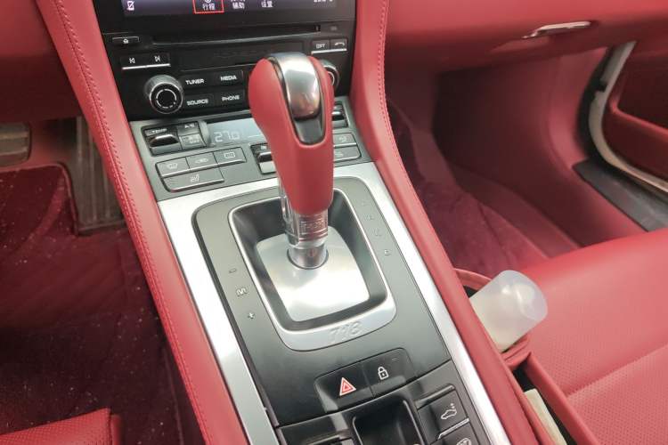 Used Porsche 718 2018 Boxster 2.0T Gear Lever