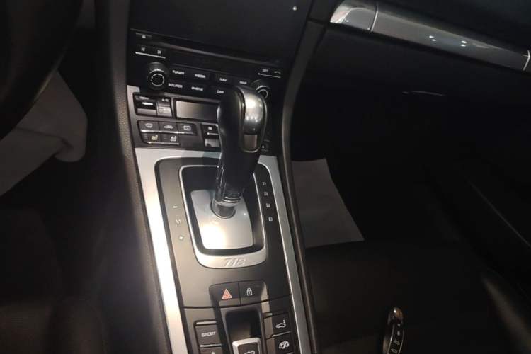 Used Porsche 718 2018 Boxster 2.0T Gear Lever