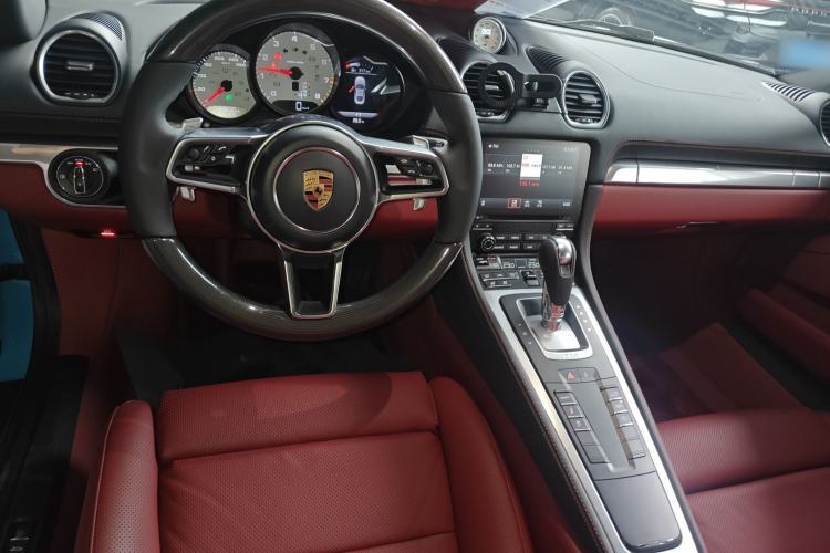 Used Porsche 718 2018 Cayman 2.0T Center Console