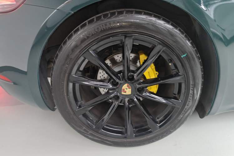 Used Porsche 718 2018 Cayman 2.0T Exterior 5
