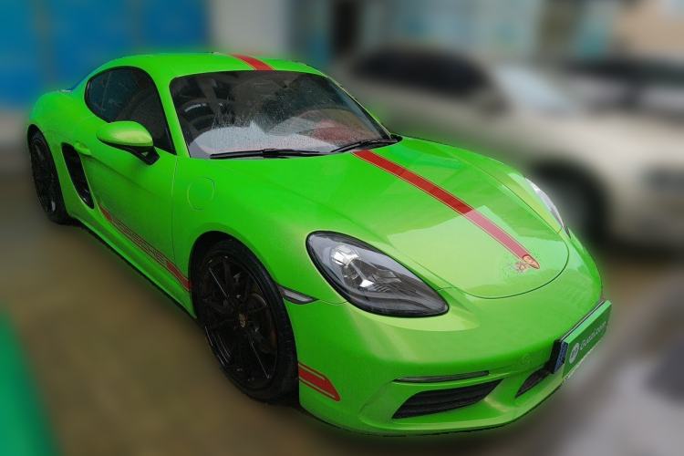 Used Porsche 718 2018 Cayman 2.0T Front Right 45 Deg