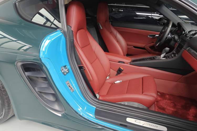 Used Porsche 718 2018 Cayman 2.0T Right Front Seat