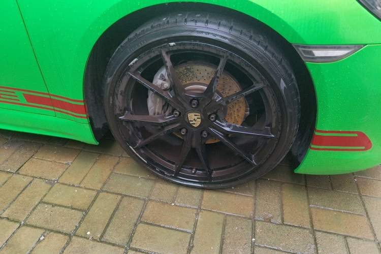 Used Porsche 718 2018 Cayman 2.0T Right Front Wheel Hub