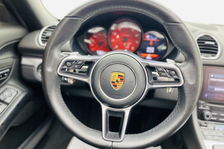 Used Porsche 718 2018 Boxster 2.0T Interior 7