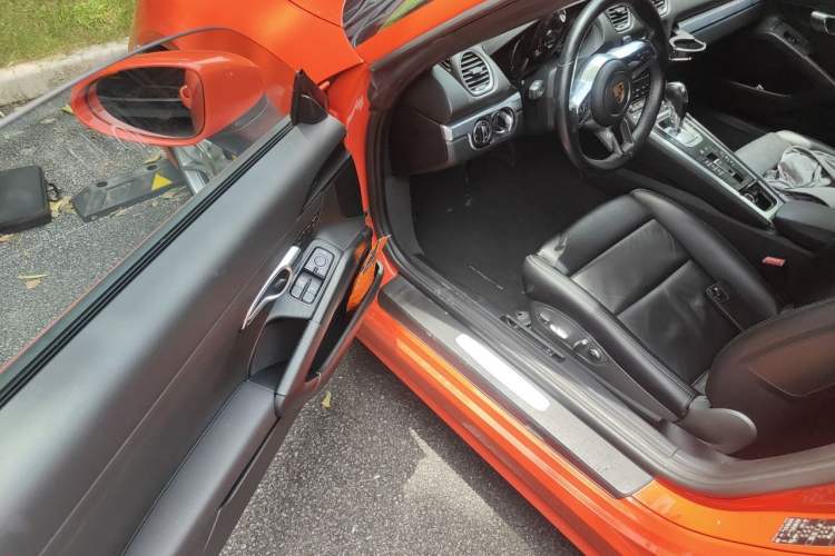 Used Porsche 718 2018 Boxster 2.0T Driver Seat