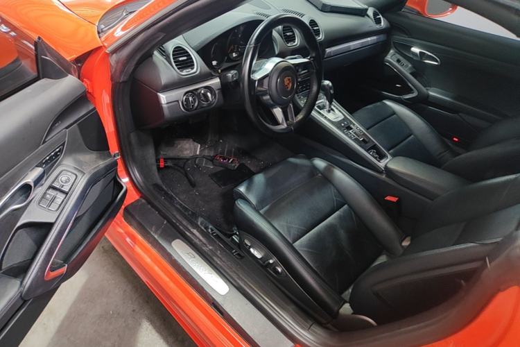 Used Porsche 718 2018 Boxster 2.0T Driver Seat