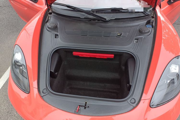 Used Porsche 718 2018 Cayman 2.0T Engine Bay