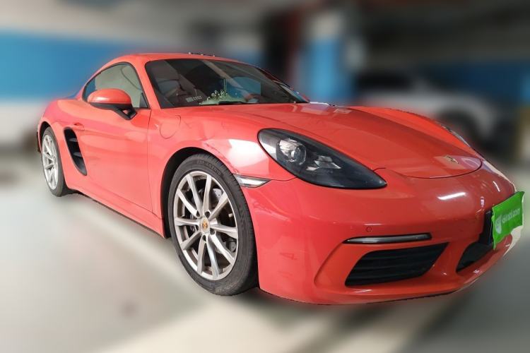 Used Porsche 718 2018 Cayman 2.0T Front Right 45 Deg
