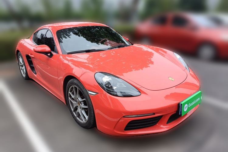 Used Porsche 718 2018 Cayman 2.0T Front Right 45 Deg