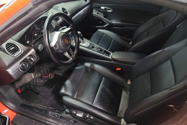 Used Porsche 718 2018 Boxster 2.0T Left Front Seat