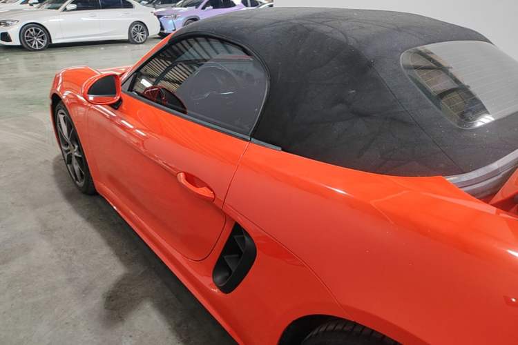 Used Porsche 718 2018 Boxster 2.0T Rear Left 45 Deg