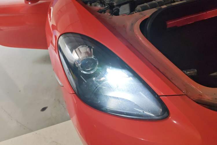 Used Porsche 718 2018 Cayman 2.0T Right Front Headlight