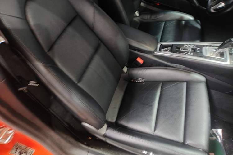 Used Porsche 718 2018 Boxster 2.0T Right Front Seat