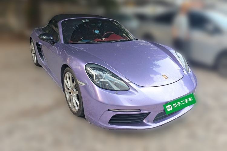 Used Porsche 718 2018 Boxster 2.0T Front Right 45 Deg