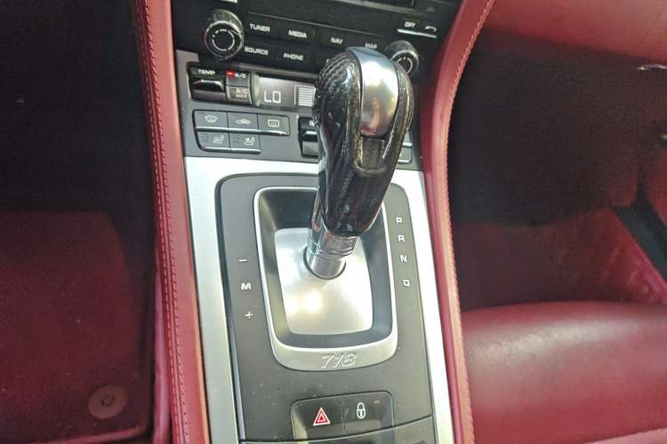 Used Porsche 718 2018 Boxster 2.0T Gear Lever