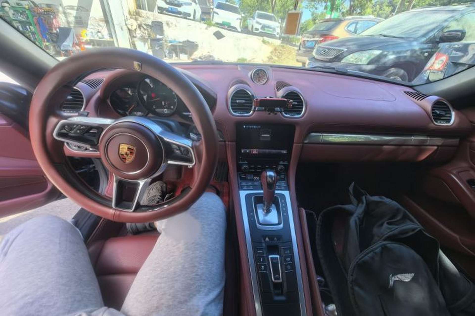 Used Porsche 718 2018 Boxster 2.0T Interior 2