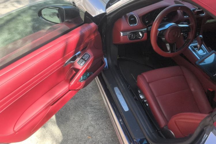 Used Porsche 718 2018 Boxster 2.0T Left Front Seat